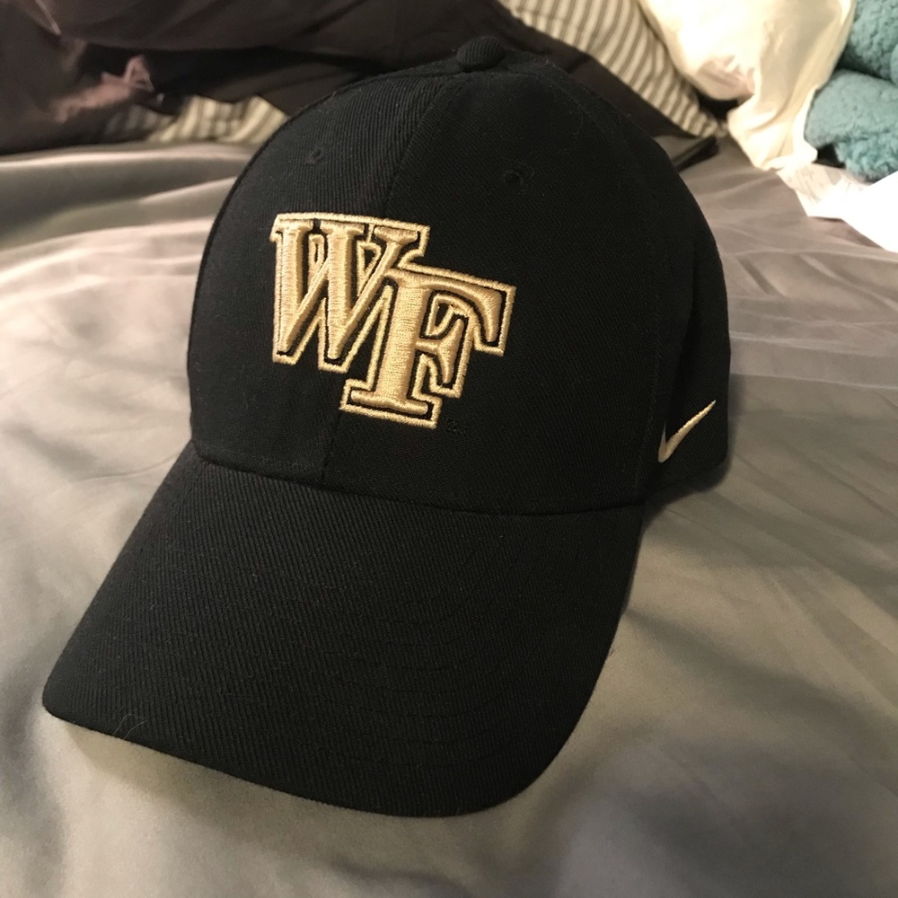 Nike Wake Forest Adjustable Scratch, Black & Gold